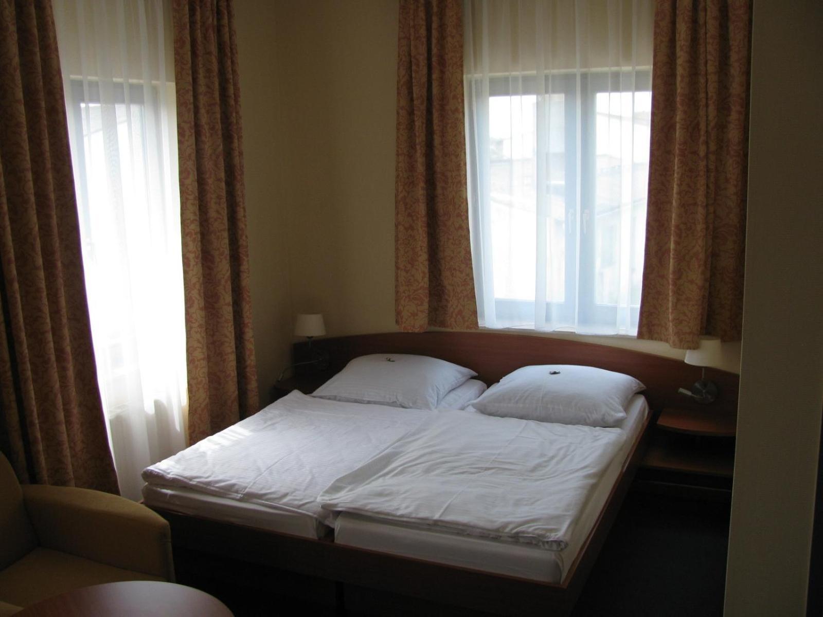 Hotel Christinenhof Garni - Bed & Breakfast Gadebusch Exterior foto