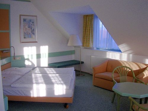 Hotel Christinenhof Garni - Bed & Breakfast Gadebusch Quarto foto